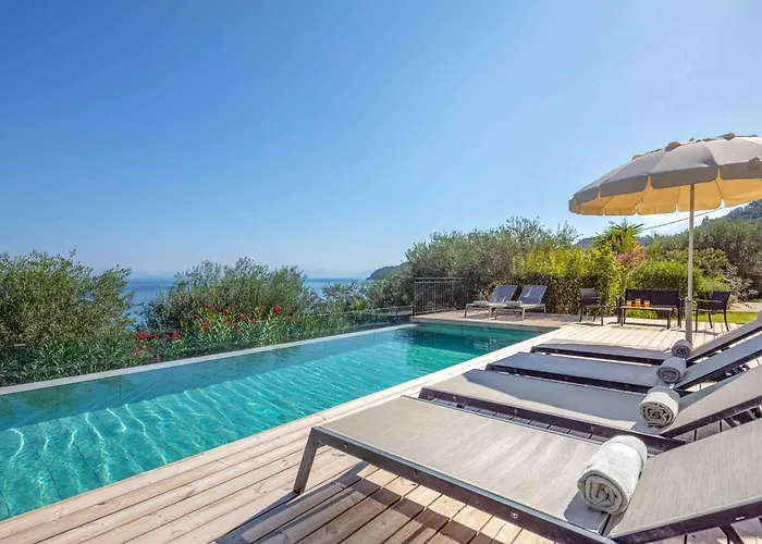Villa Apanemia Mare Chlomos photo