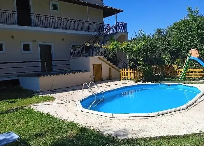 Georgina Family Apartments Mesongi photo