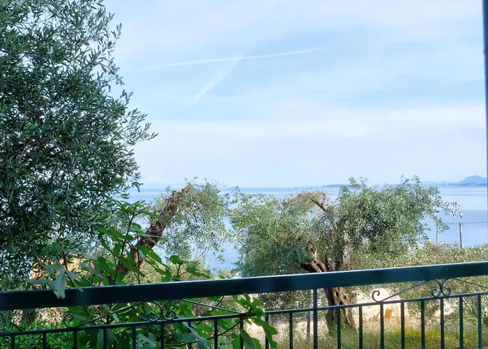 Evo'S Sea View Resort Glyfa photo
